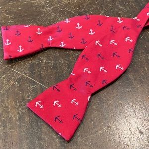 Red anchor bow tie